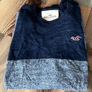 Hollister sweatershirt, Medium